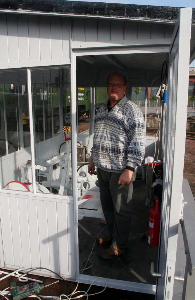 2006-10-21(667x1024)