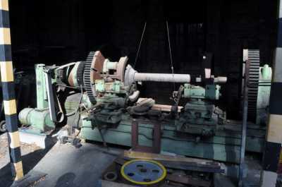 Achsschenkeldrehbank