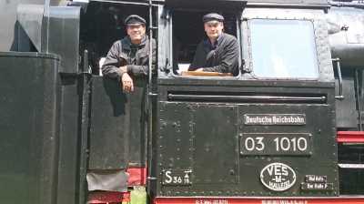 cb3a8c70-c537-48b6-9957-73e308e59b93