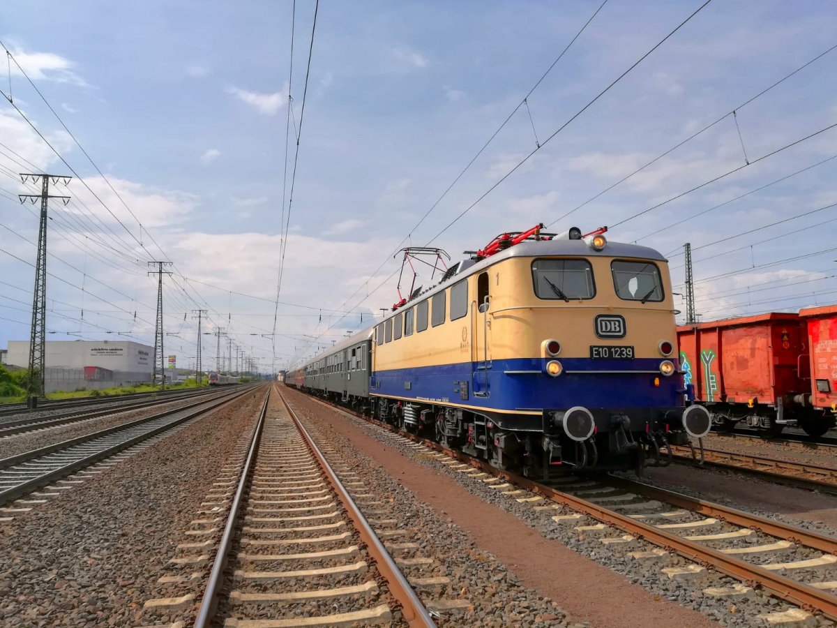 d193579a-fbc3-4b7a-80b4-89b081a8d54e