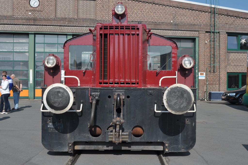 2014-10-03-2014-10-03-001-030