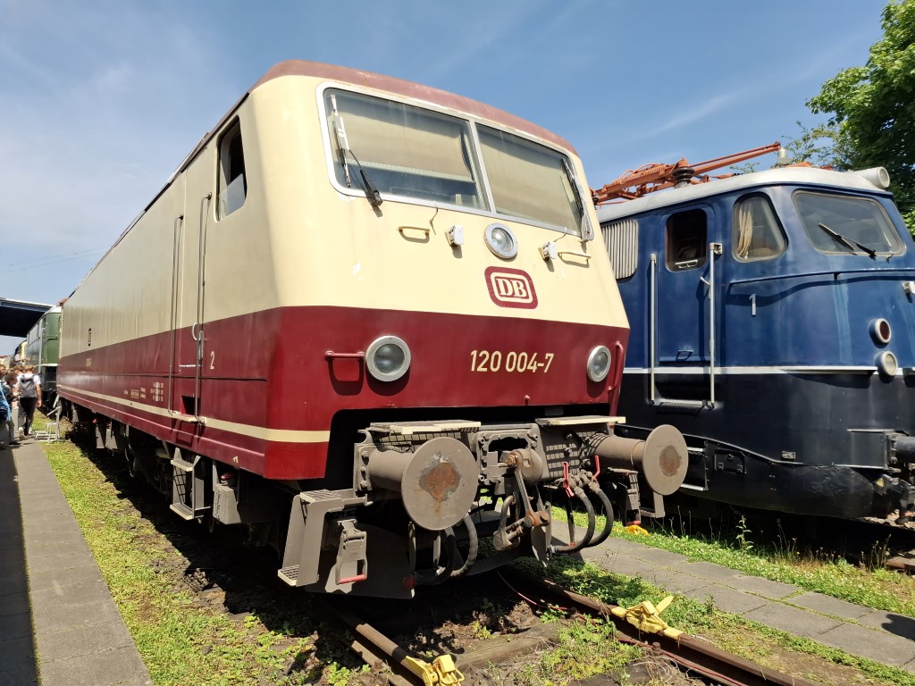 20250614_122127 (1024)